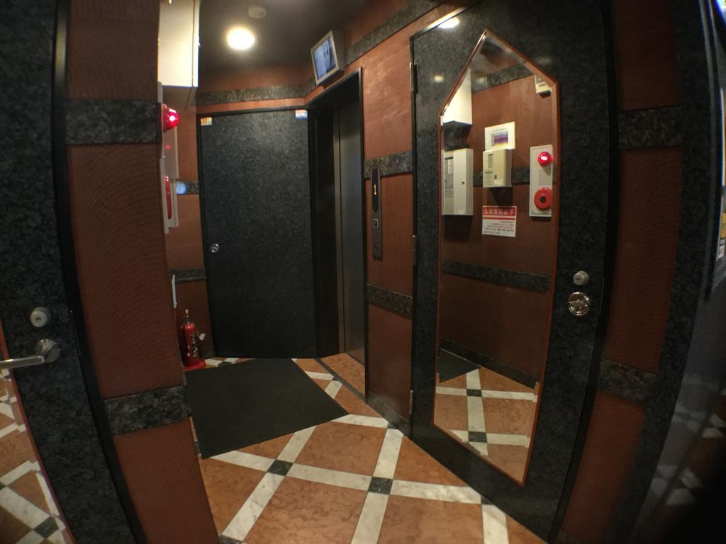 Yeah Room Zeus The Garden Osaka Exterior photo